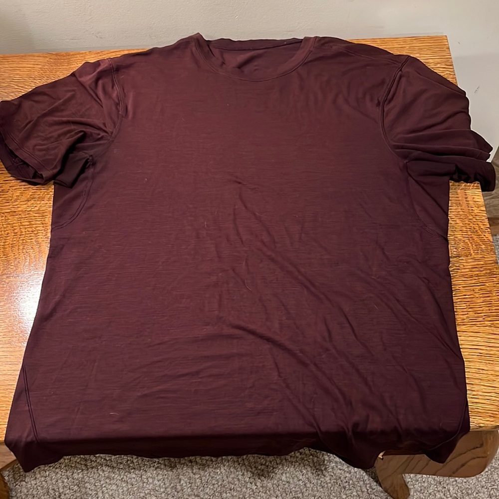 Lululemon shirtsleeve t shirt - size L